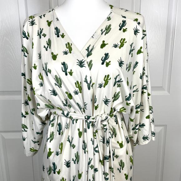 Kins & kay Cactus Print 3/4 Sleeve Robe Size L/XL Soft and Comfortable - Picture 2 of 10